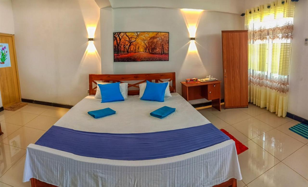 Ayomal Beach Paradise Boossa Bagian luar foto